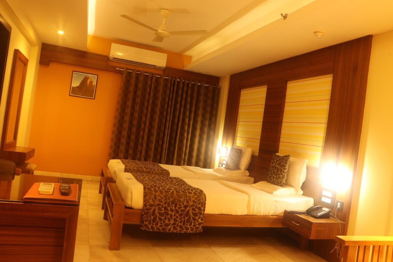 Hotel Madhuvan Serai Manipal Ngoại thất bức ảnh