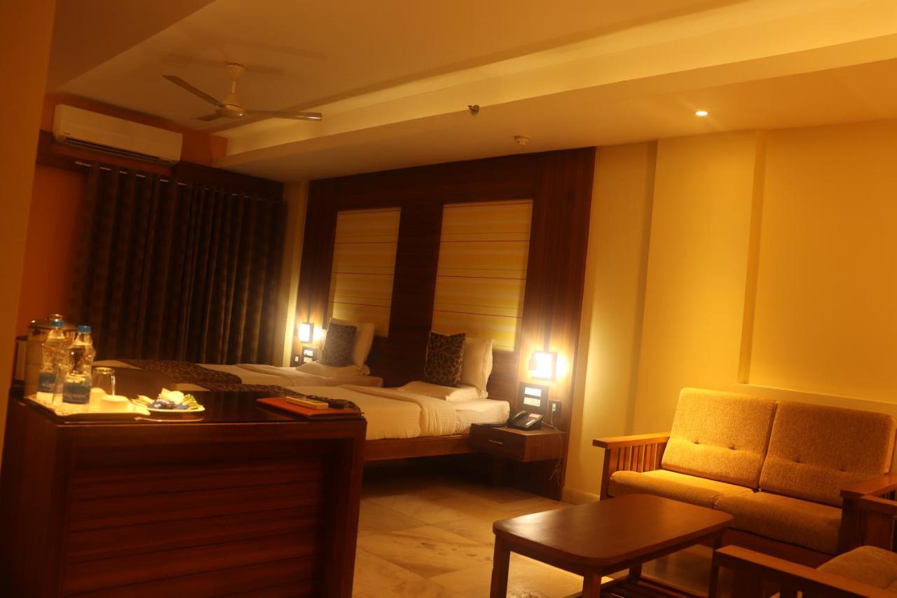 Hotel Madhuvan Serai Manipal Ngoại thất bức ảnh