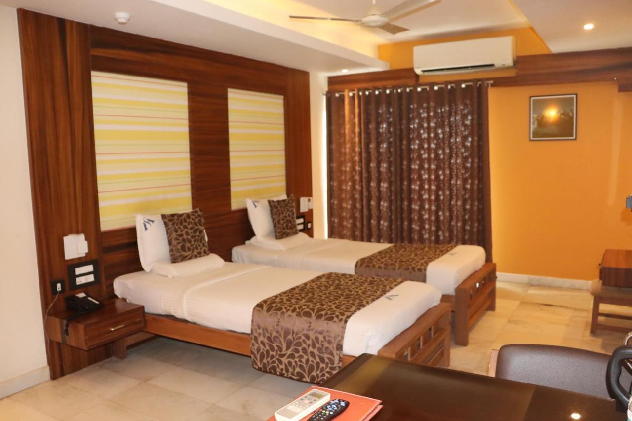Hotel Madhuvan Serai Manipal Ngoại thất bức ảnh