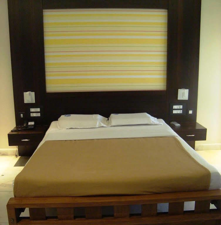 Hotel Madhuvan Serai Manipal Ngoại thất bức ảnh